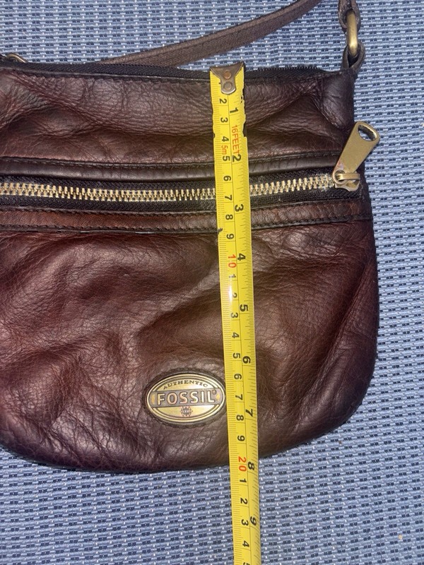 Fossil Explorer Brown Leather 8”x 8”Adjustable Crossbody Bag Zip Pockets Small gallery