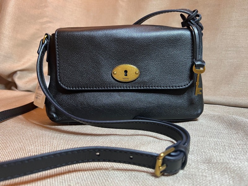 Fossil Gabriella Black Leather Flap Crossbody Bag Charm NWT SHB3037210 $200