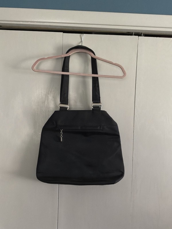 Del Mano Black Nylon Shoulder Bag 14” X 16” 3interior Pockets