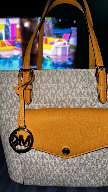 MICHAEL KORS Jet Set Medium Pocket Multifunction Tote Bag Sunrise gallery