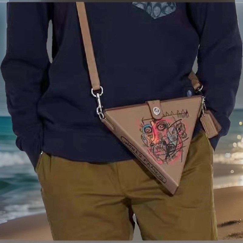 COACH X JEAN MICHEL BASQUIAT TRIANGLE RUNWAY BAG 24 7039 LIM EDITION 7039