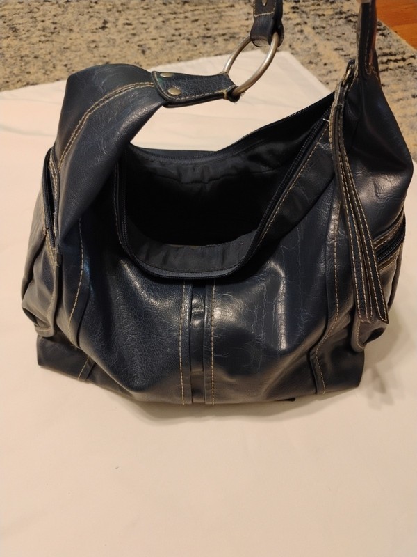 Kenneth Cole Reaction Blue Shoulder Bag B11 gallery