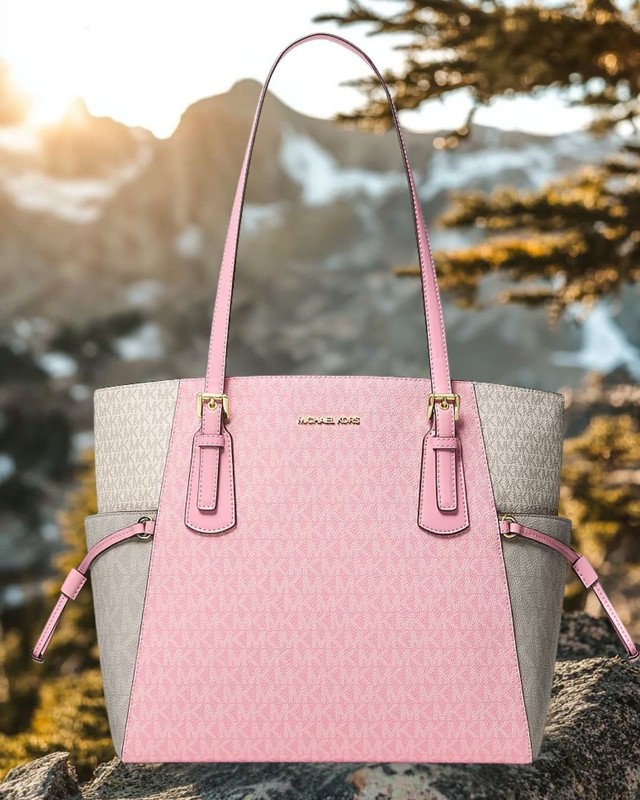 Michael Kors Voyager Women Large Color-Block MK Logo Tote Bag Carnation Multi