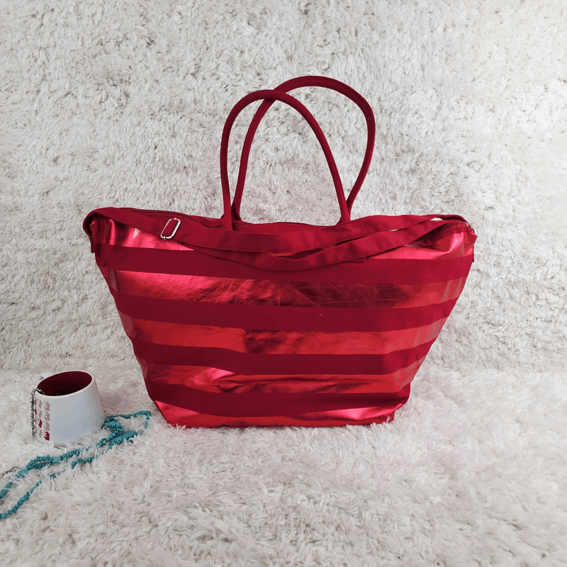 NWT Victoria’s Secret Red Striped Signature Canvas Tote Bag Top 25″ x 14″ Bottom