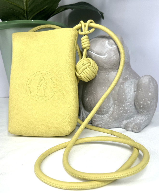 MUGRS TALE Crossbody Bag / Cell Phone Size Yellow Vegan Leather 5 in x 7 in