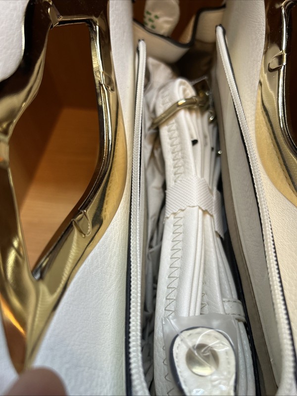 Alyssa White Purse 511453 gallery