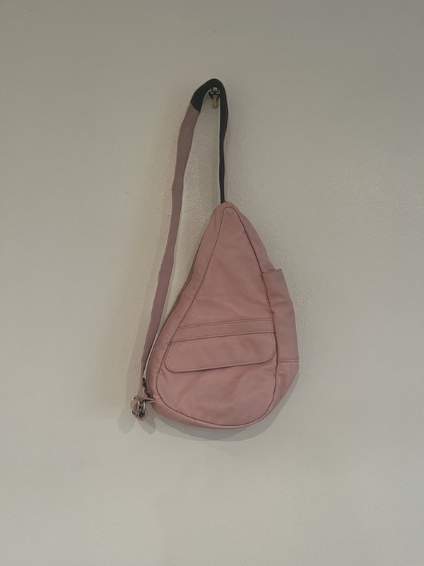 AmeriBag Healthy Back Bag Pink Pebbled Leather Vintage Sling Crossbody