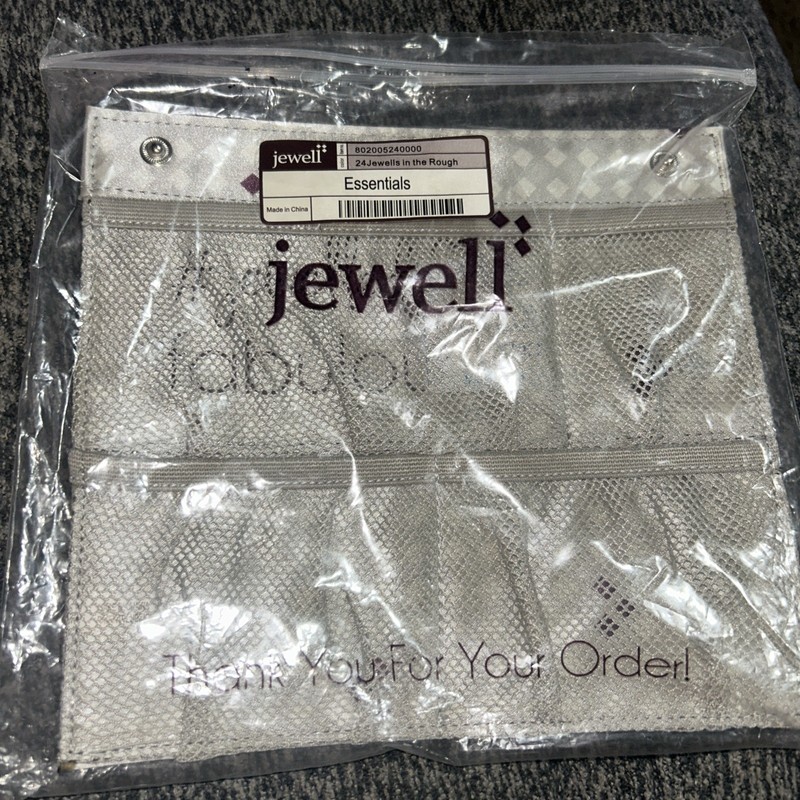 Jewell by Thirty One Snap In Pocket In The Rough Purse New