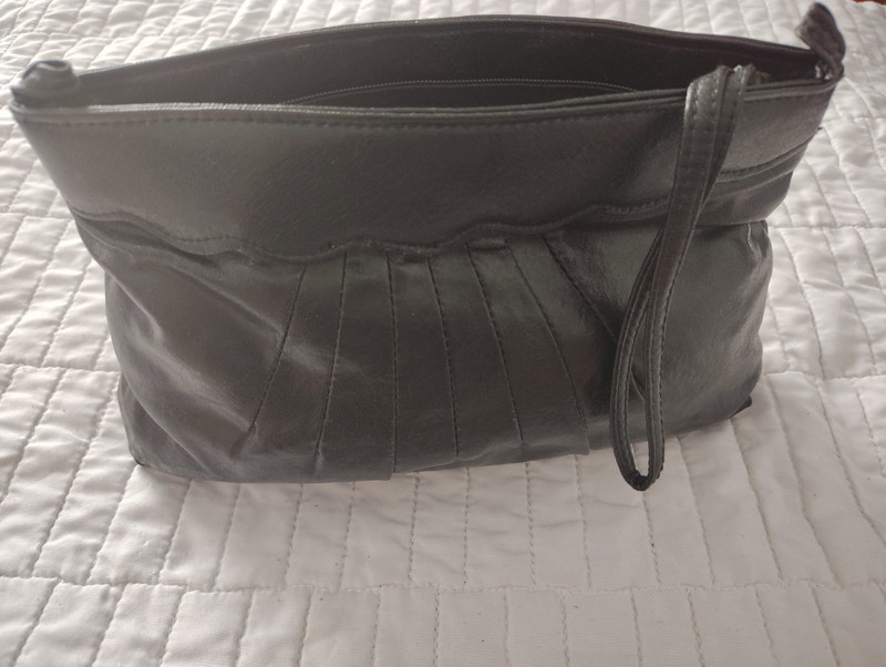Vintage Leather Clutch gallery