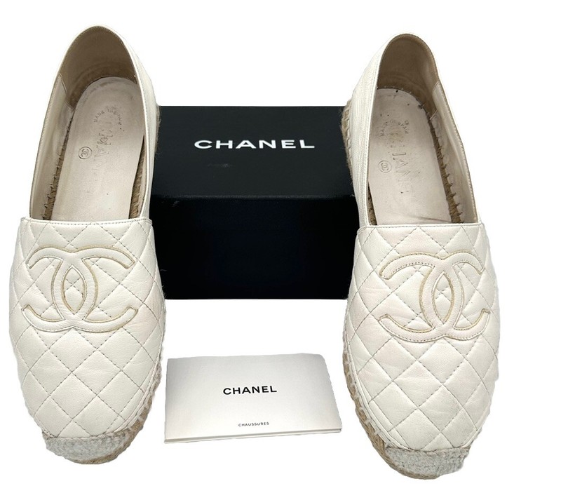 CHANEL Lambskin Leather CC Quilted Espadrille Logo Flat 40 B G32910 Ivory gallery