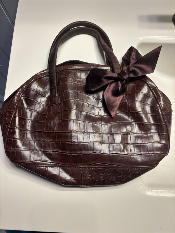 Victoria’s Secret Brown Croc Embossed Bow Satchel Top Handle Zip Pockets