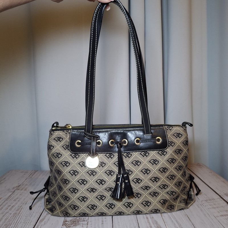 Vintage Dooney & Bourke DB Pattern Purse w/ Signature Duck Charm gallery