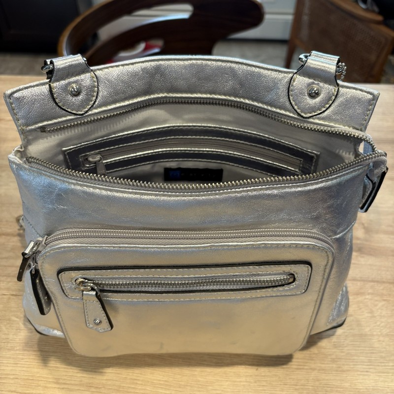 Relativity purse silver foil crossbody pockets travel NWOT gallery