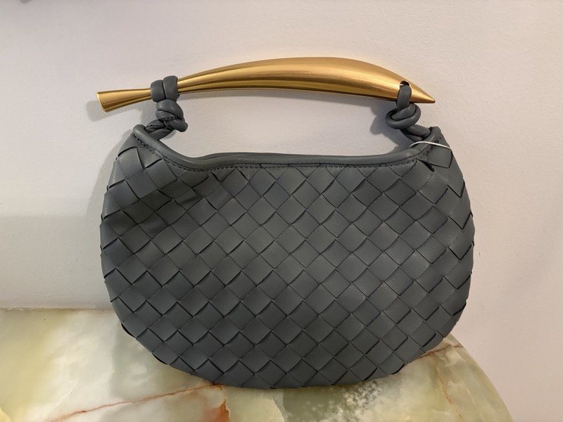 NWOT Verano Hill Zara Gray Woven Leather Small Bag