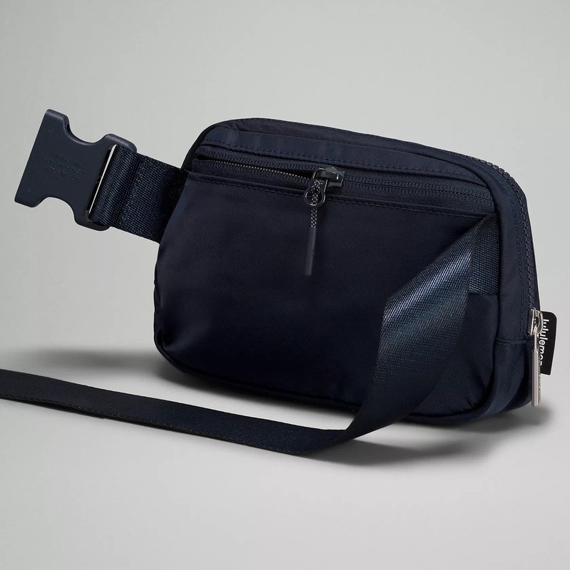 Original Lululemon Everywhere Belt Crossbody Bag 1L Navy Blue Women Men NWT gallery