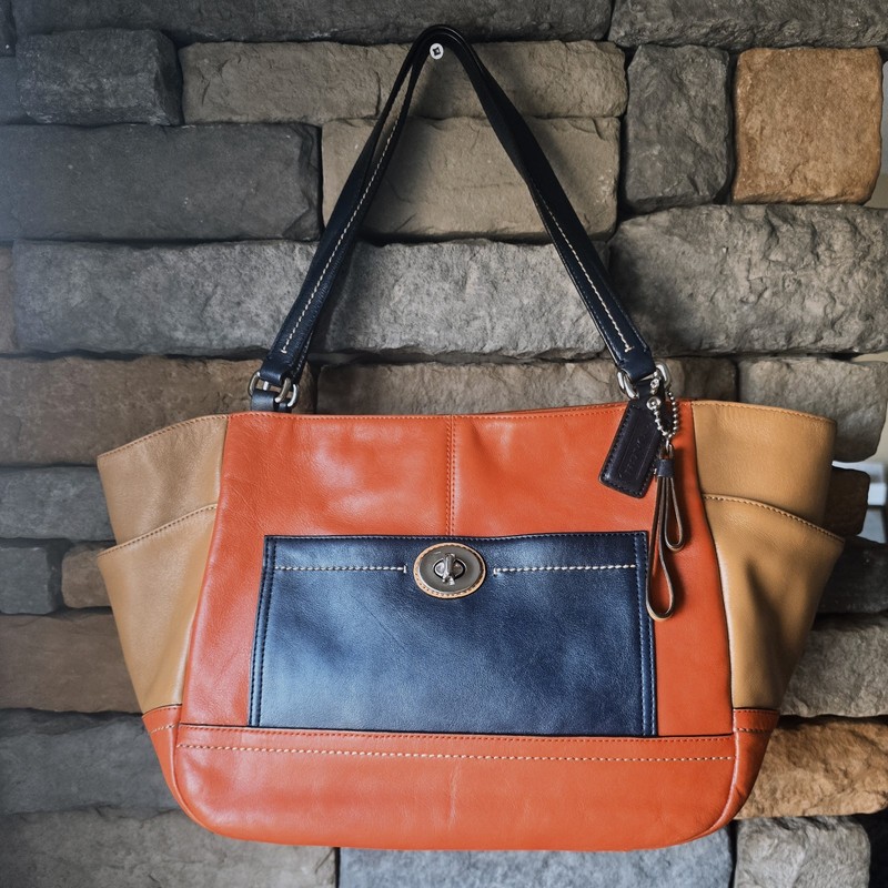 COACH F24065 Carrie Color Block Tote Camel Orange Navy Leather Large Purse Bag