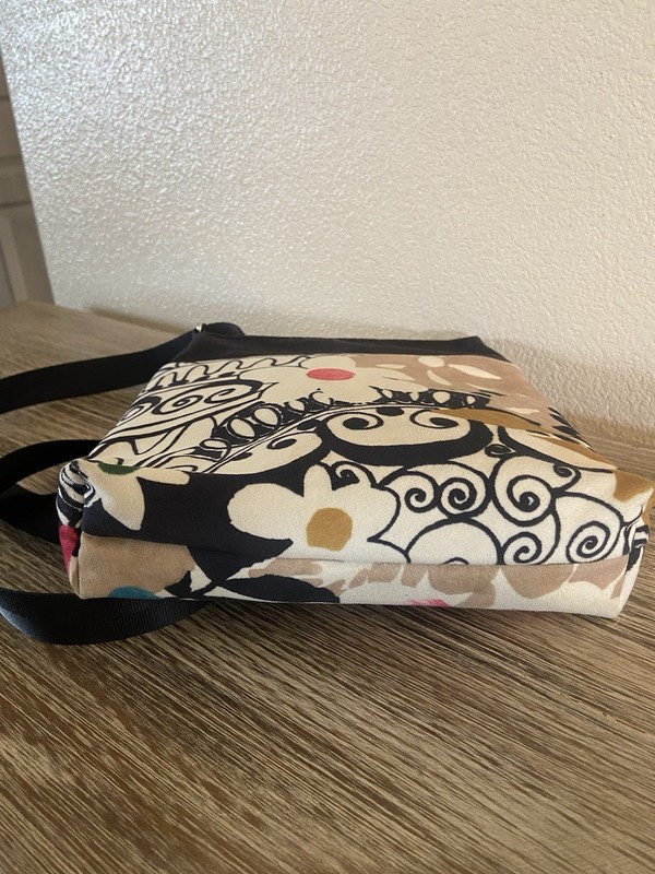 Goldyfish By Jessica Joy Cross Shoulder Handbag Vegan Fibers 9.5 X 10” gallery