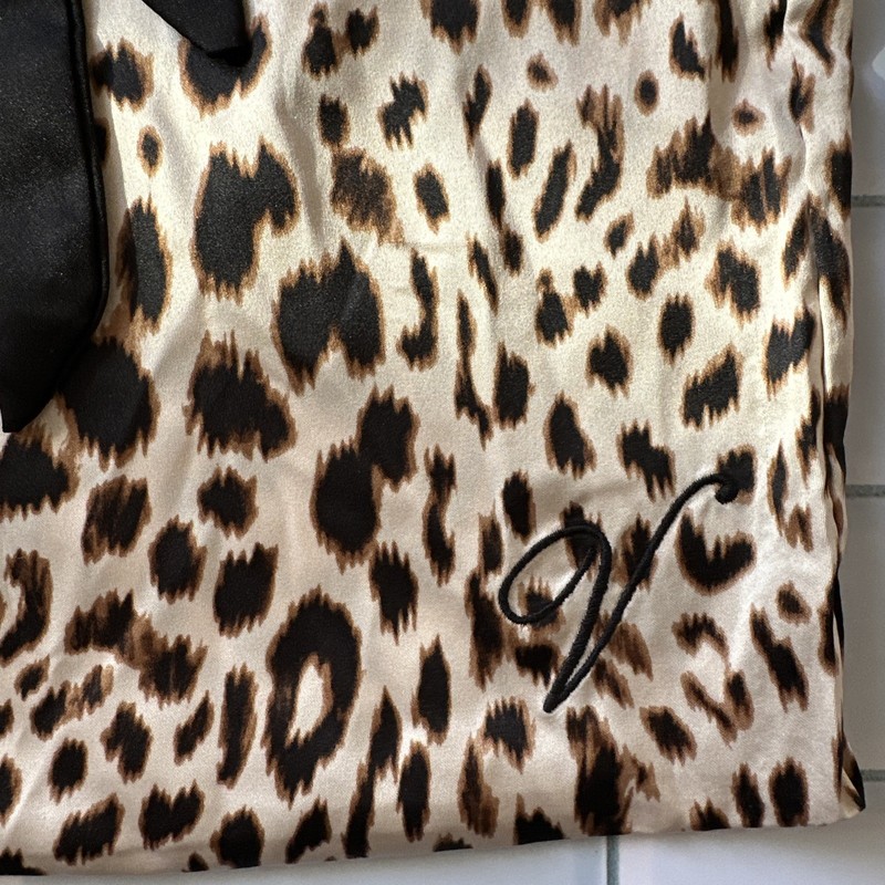 Victoria Secrets Black And Brown Animal Print 9x14 Inch Drawstring Bag gallery