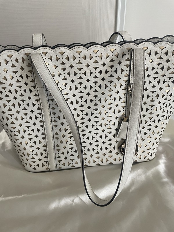Michael Kors White Laser Cut Tote Shoulder Bag Charm Lined Inner Pockets