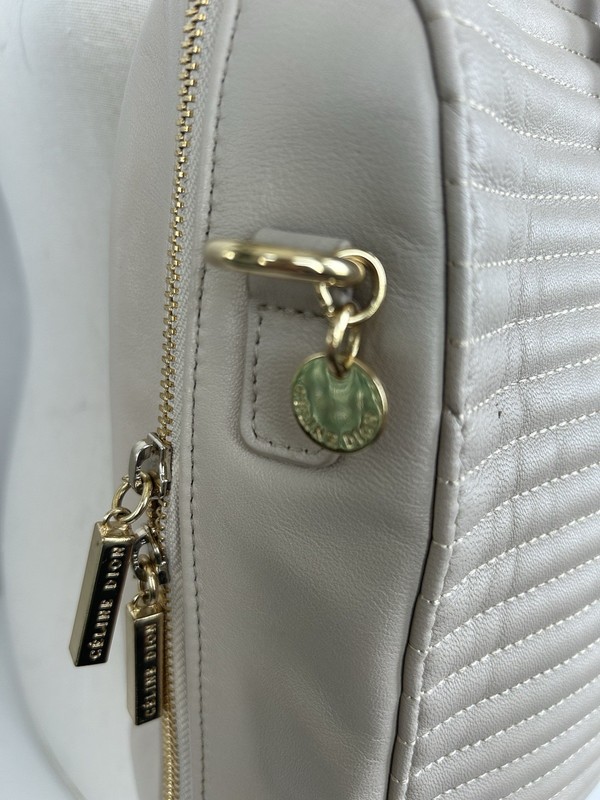 Celine Dion Vibrato Leather Handbag Beige Double Handle Removable Strap gallery