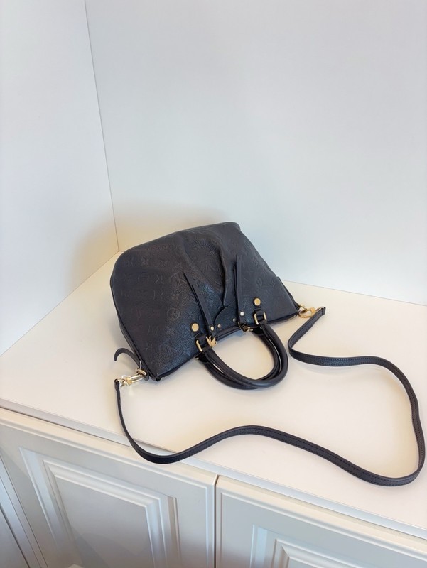 Louis Vuitton Black Full Leather Embossed Dumpling Handbag （26×21×13）cm gallery