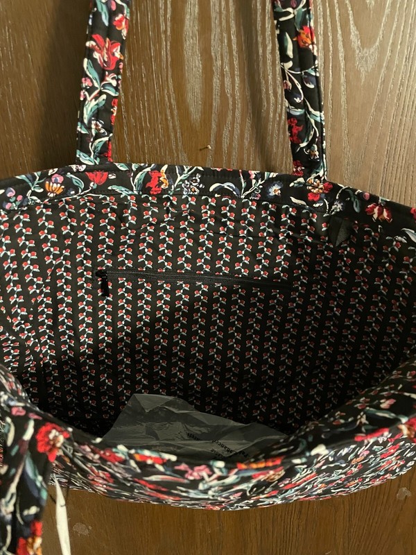 Vera Bradley Perennials Noir Grand Tote - NWT gallery