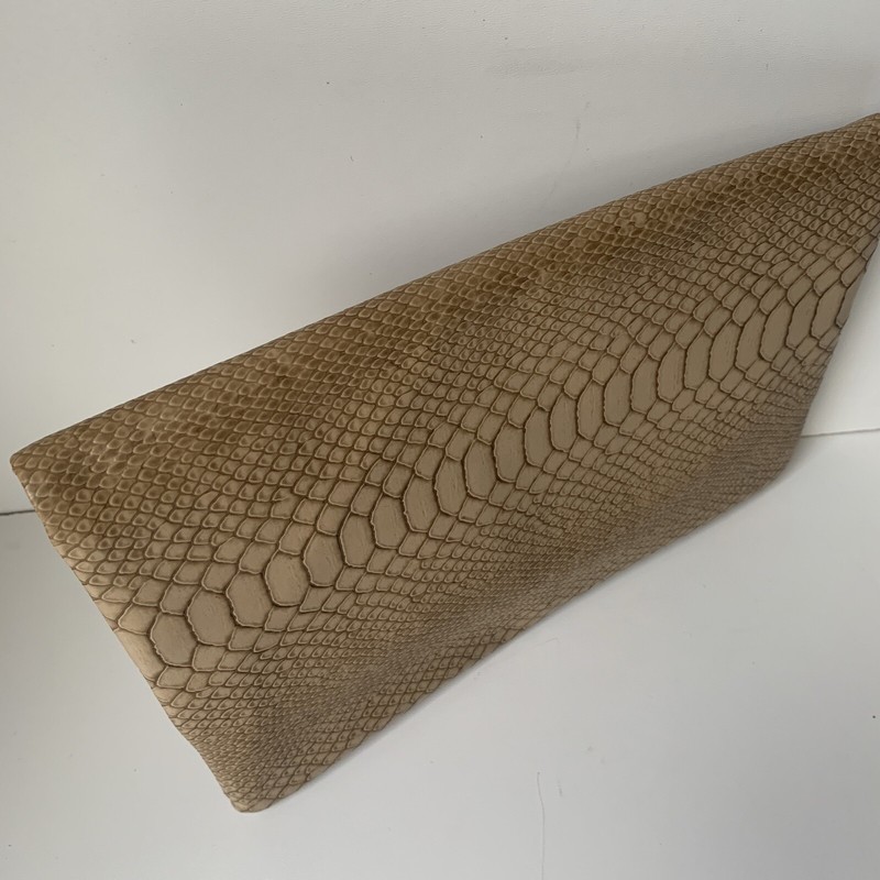 The Royal Standard Women’s Reptile Clutch Bag Magnetic Closure gallery
