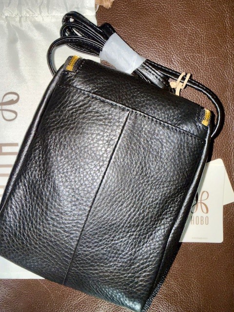 HOBO International Black Adjustable Compact Crossbody bag purse "Fern" NWT gallery