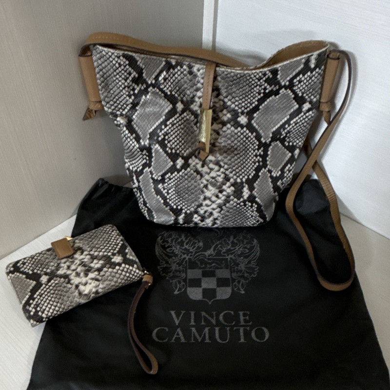 Vince Camuto Snake Print Crossbody Closure Gold Hardware & wallet