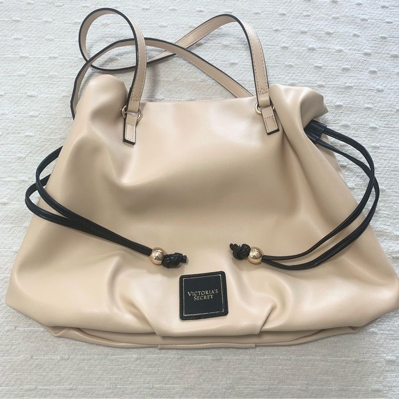 Victoria’s Secret 100% Polyurethane Solid Tan Shoulder Bag One Size gallery