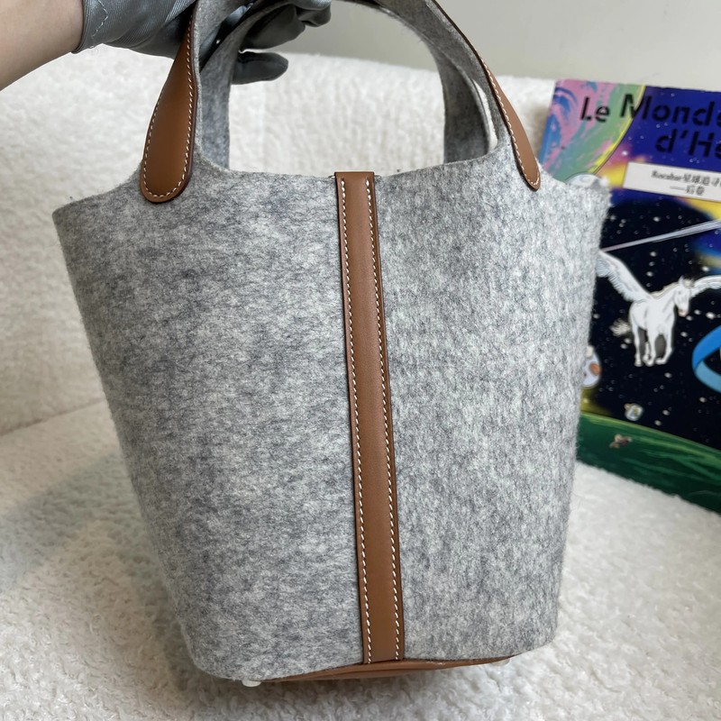 Hermes Picotin 18 Gold Brown Felt Leather Handbag Pre-Owned gallery
