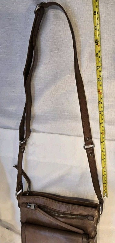 Sacs Brown Genuine Leather Purse Vtg Medium size 10in x 10in Crossbody EUC gallery