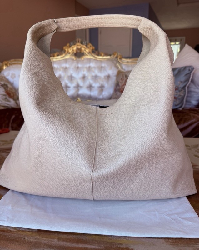 Kurt Geiger Violet Bag In Cream Hobo Shoulder Bag Pebble Soft Leather MSRP: $278