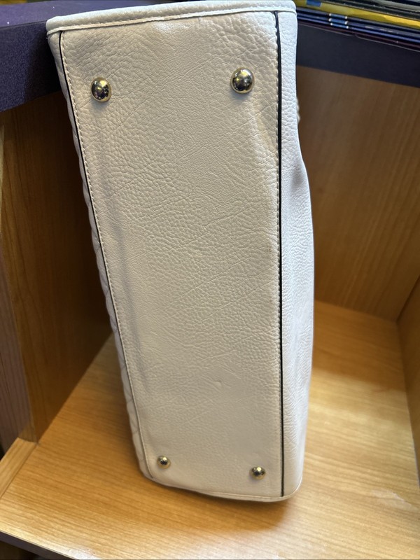 Alyssa White Purse 511453 gallery