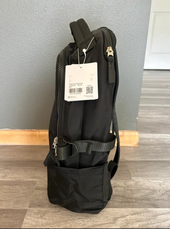 NWT Lululemon New Crew Backpack 22L Black *Updated gallery