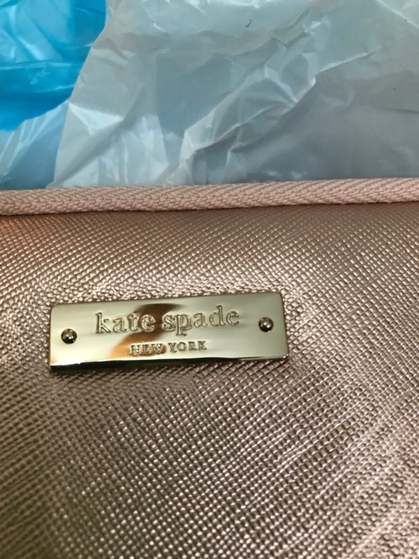 KATE SPADE METALLIC GOLD COMPUTER CASE 9 1/2 X 13 W/ZIPPER/VERY GOOD CONDITION gallery
