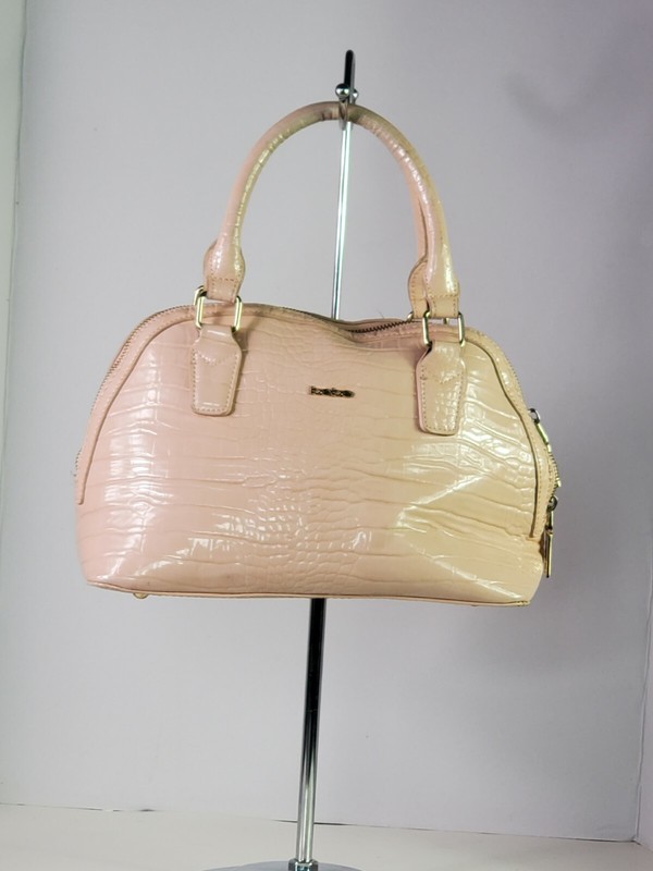 Bebe Handbag In Good ConditionMeasurements 13″W x8″T