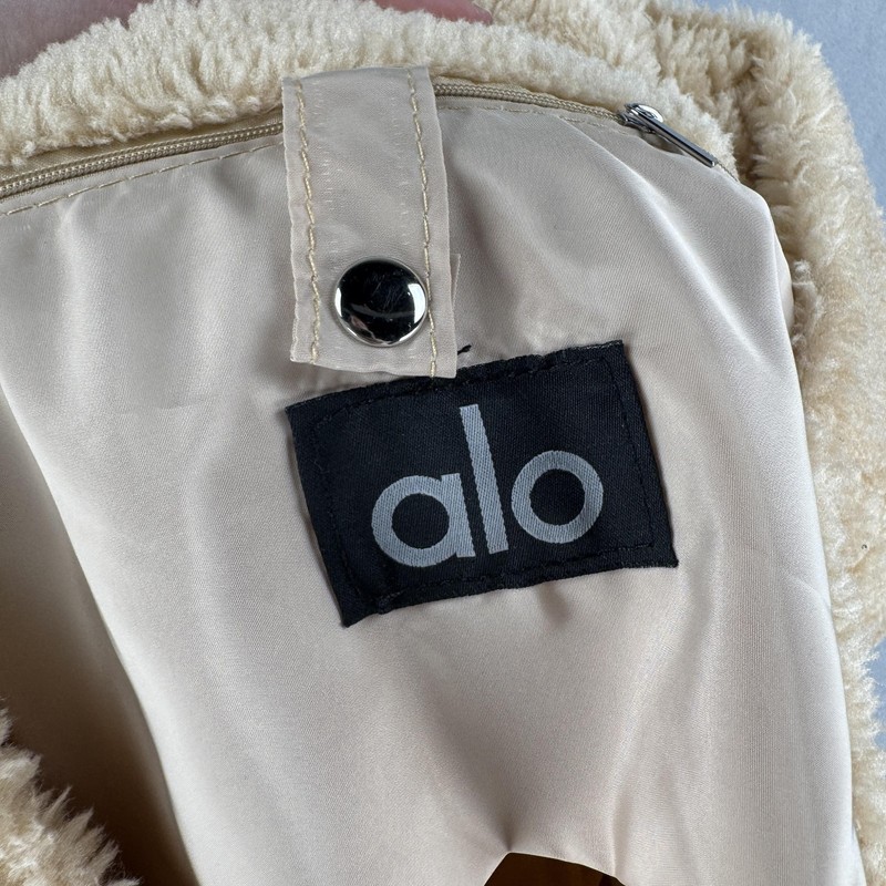 Alo Yoga Foxy Sherpa Tote Bag Beige Fleece Snap Pockets Embroidered Logo gallery