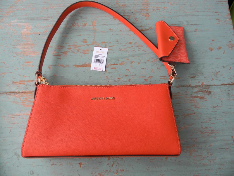 NEW Michael Kors Vincent MD Leather Pouchette Shoulder Bag w/ Card Holder