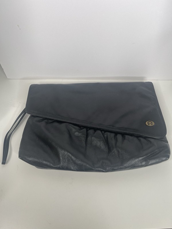 Vintage Etienne Aigner black envelope Leather Clutch Purse With Wrist Strap