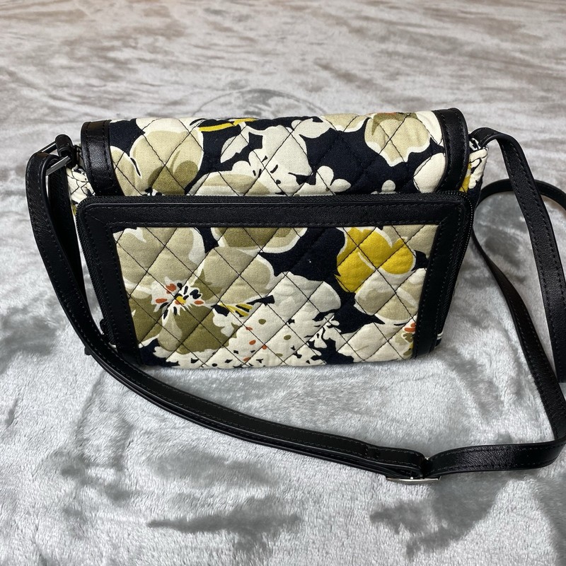 VERA BRADLEY Crossbody Patricia purse in DOGWOOD faux leather Turn Key bag gallery