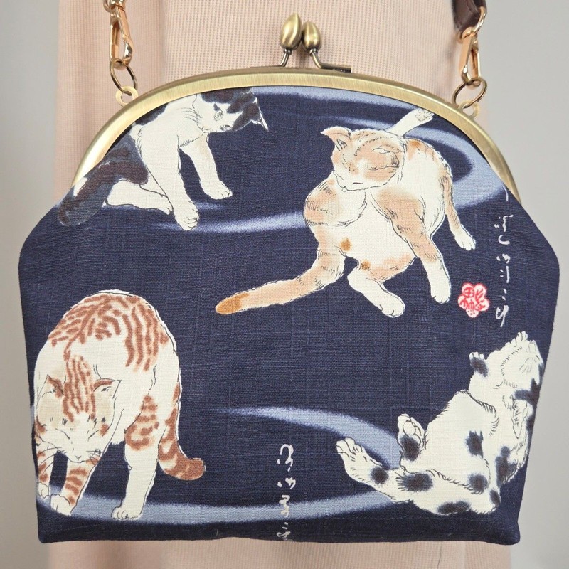 Japanese pattern stylishly cute cat navy clasp shoulder bag pouch 2 way small ba