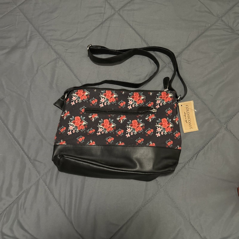 Gold Coast Always In Style Black With Red And Pink Flowers Faux Leather Purse