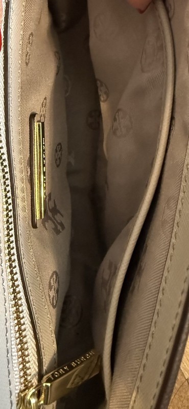 Tory Burch Robinson Saffiano Quilted Stitched Chain Shoulder/Crossbody Bag gallery