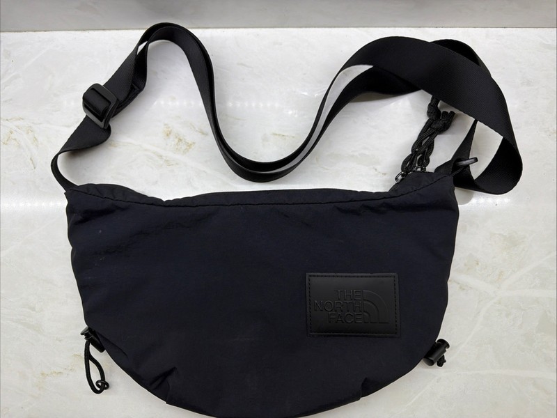 New THE NORTH FACE W NEVER STOP CROSSBODY BLACK NN2PQ84A CROSS BAG TAKSE