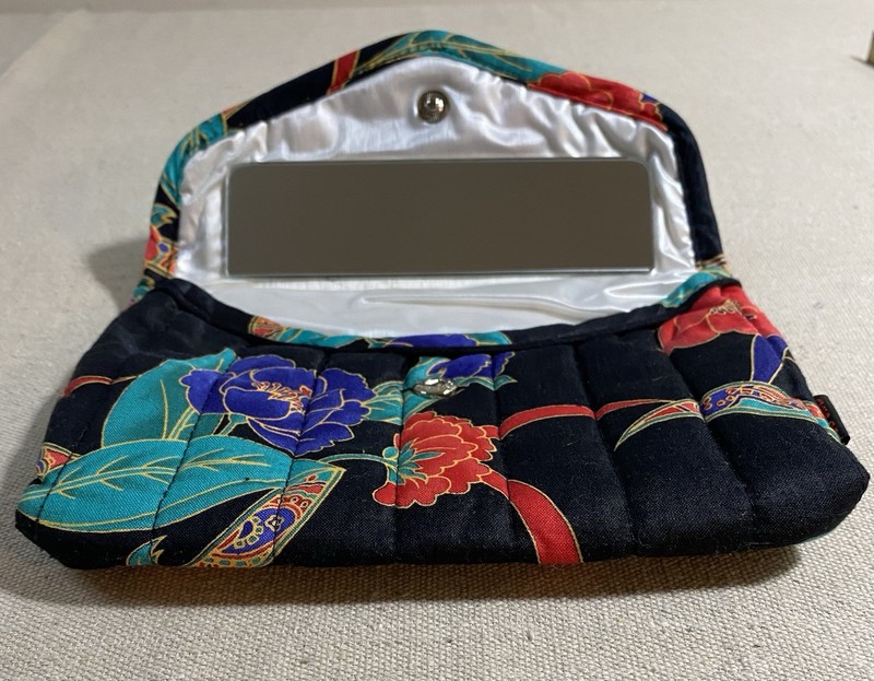 TOTES Makeup Pouch Fabric Travel Bag Case w/mirror Plastic Lined Snap Closure gallery