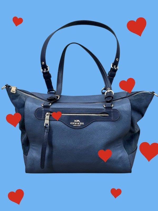 Coach Navy Pebbled Shoulder Bag Medium Zip Closure Gold Hardware Inner Pockets