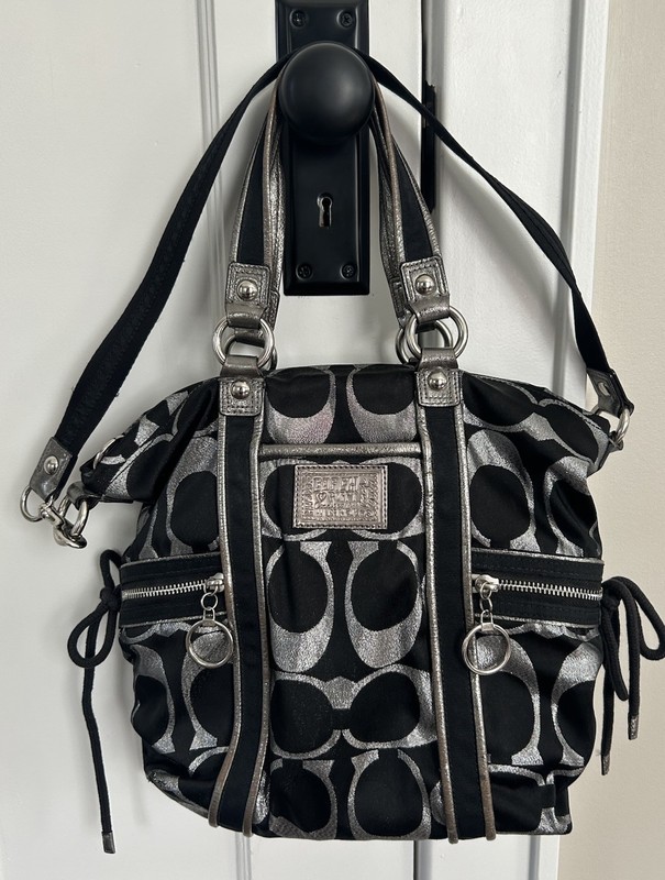 COACH POPPY BLACK & SILVER METALLIC LUREX Purse/TOTE- F14434