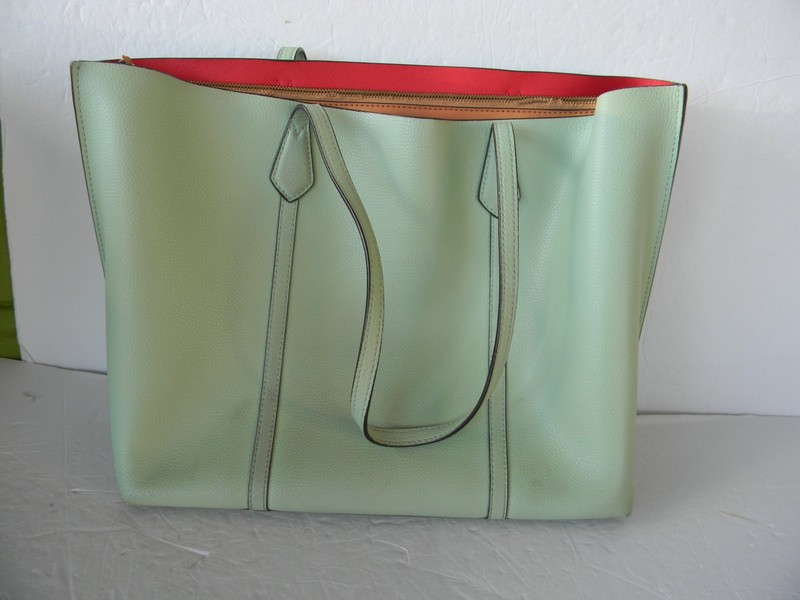 TORY BURCH PERRY TRIPLE COMPARTMENT LARGE LIGHT GREEN LEATHER TOTE gallery