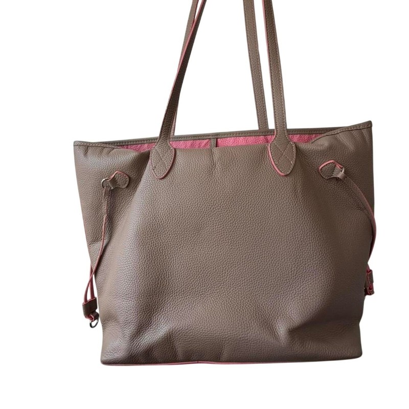 Soft pebbled leather in a versatile taupe/greige tone with contrasting pink inte gallery